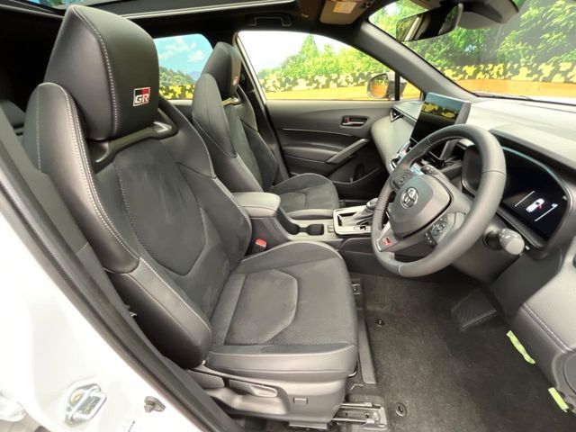 COROLLA CROSS HYBRID