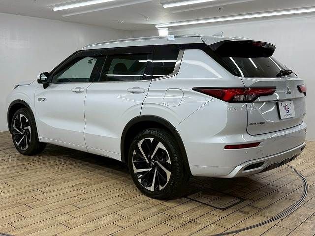 OUTLANDER PHEV