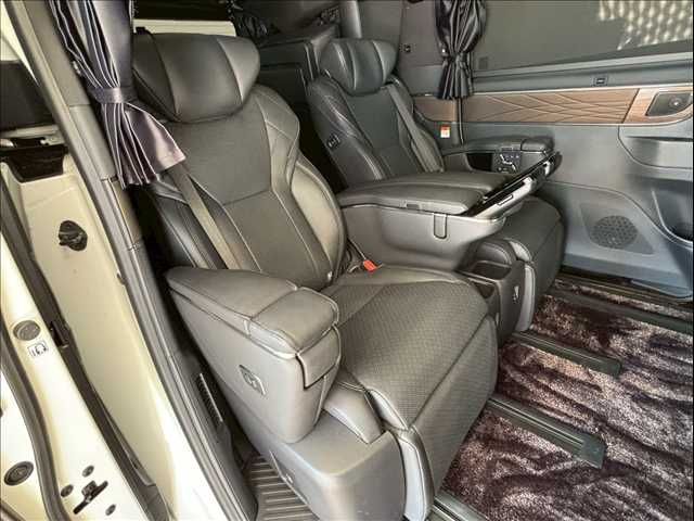 ALPHARD hybrid 4WD