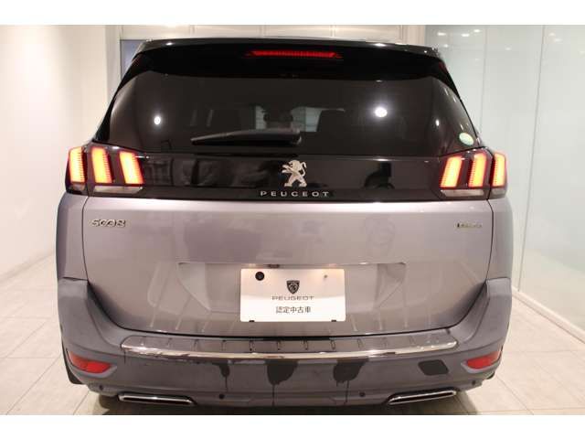 PEUGEOT 5008