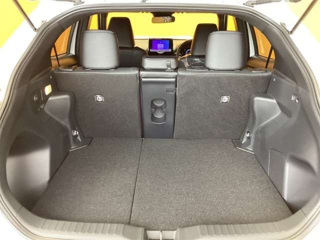 YARIS CROSS