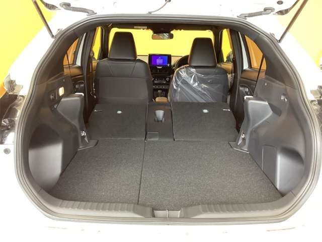 YARIS CROSS