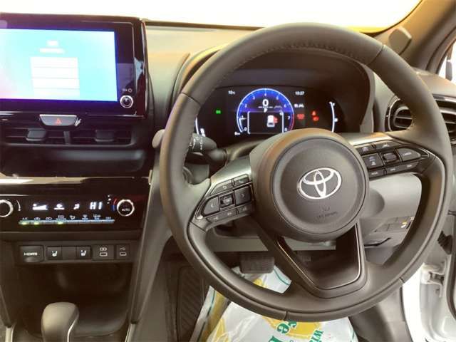 YARIS CROSS