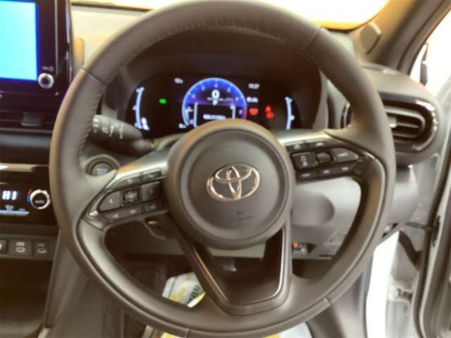 YARIS CROSS