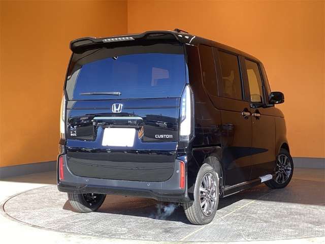 N BOX CUSTOM