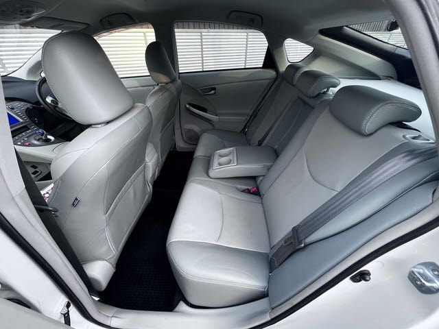 PRIUS PHV
