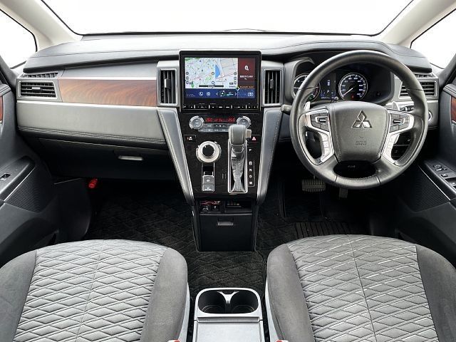 DELICA D:5 4WD