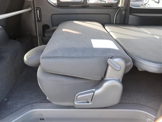 HIACE van 4WD