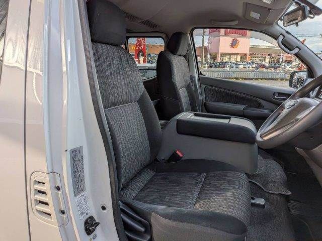 NV350 CARAVAN 4WD
