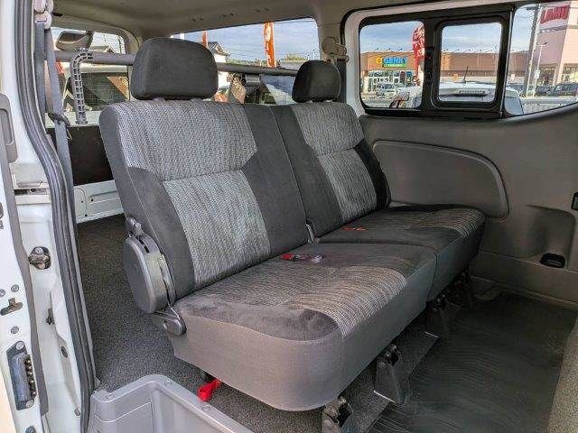 NV350 CARAVAN 4WD