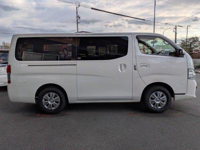 NV350 CARAVAN 4WD
