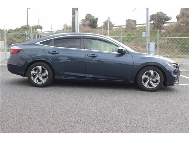 INSIGHT sedan