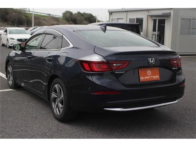 INSIGHT sedan