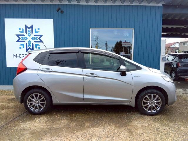 FIT HYBRID 4WD