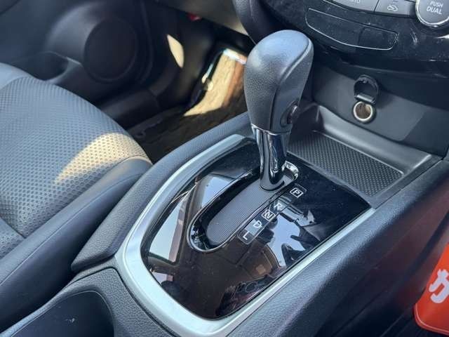 X-TRAIL HYBRID 2WD