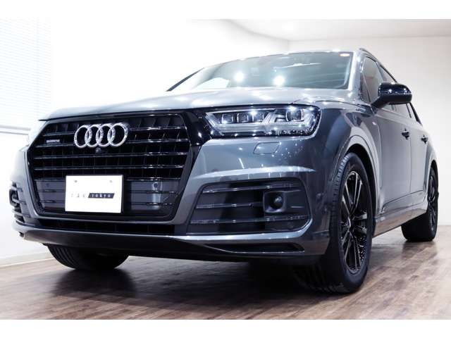 AUDI  Q7