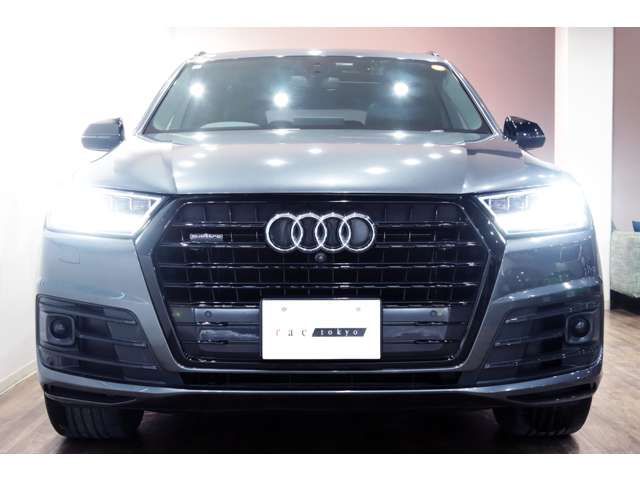 AUDI  Q7