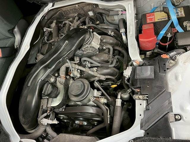 HIACE van 2WD