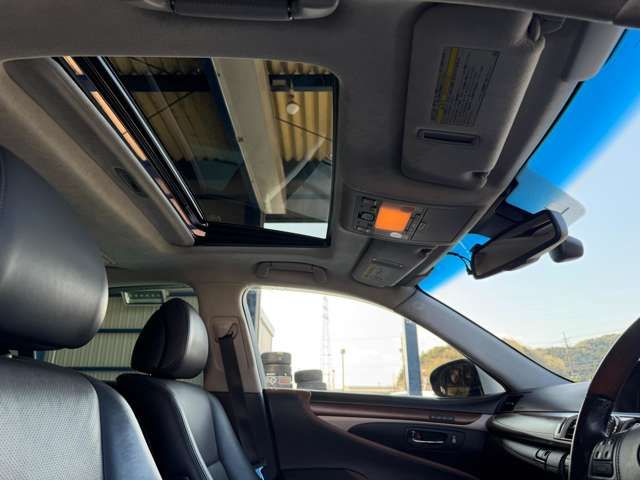 LEXUS LS460