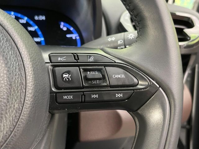 YARIS CROSS HYBRID