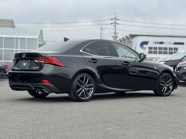 LEXUS IS300