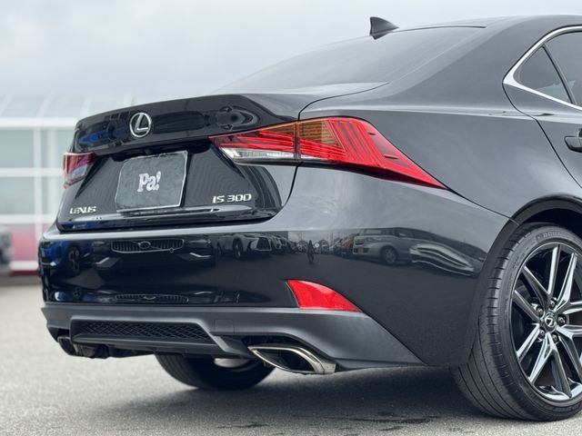 LEXUS IS300