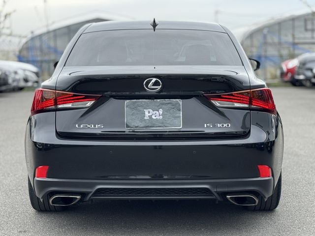 LEXUS IS300