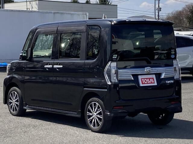TANTO CUSTOM 4WD