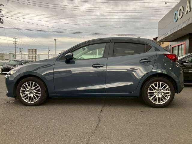 MAZDA2