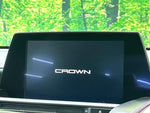 CROWN sedan hybrid