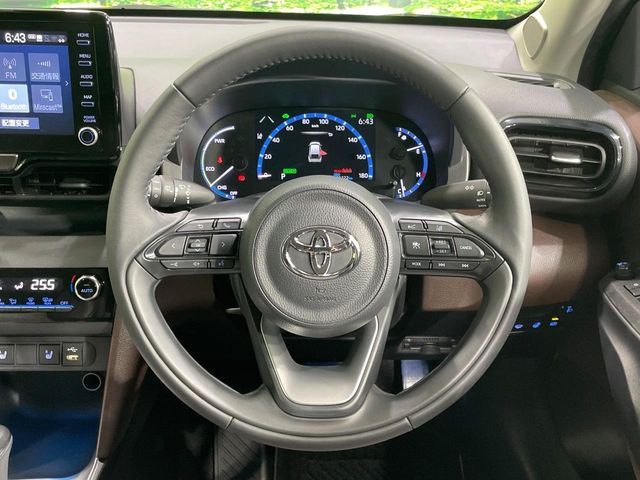 YARIS CROSS HYBRID