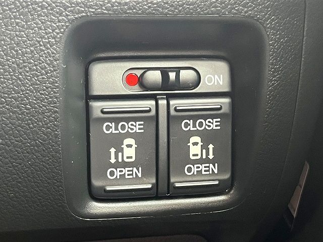 N BOX
