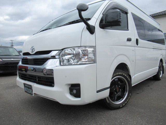 HIACE van 4WD