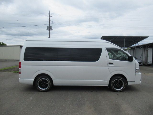 HIACE van 4WD