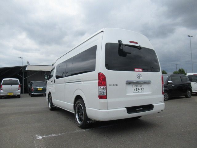 HIACE van 4WD