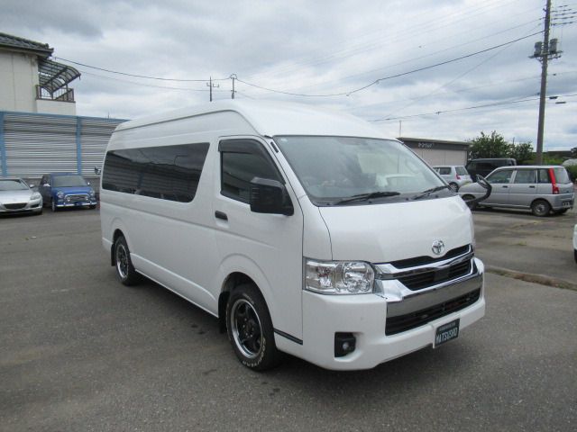 HIACE van 4WD