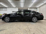 CROWN sedan hybrid