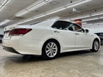 CROWN sedan hybrid