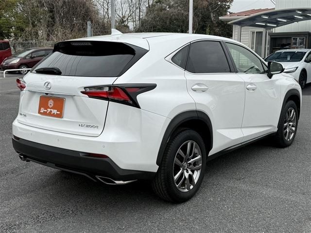 LEXUS NX200t