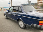 VOLVO 240 sedan