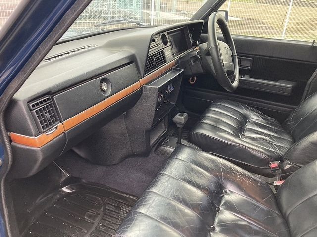 VOLVO 240 sedan