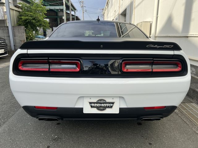 DODGE CHALLENGER