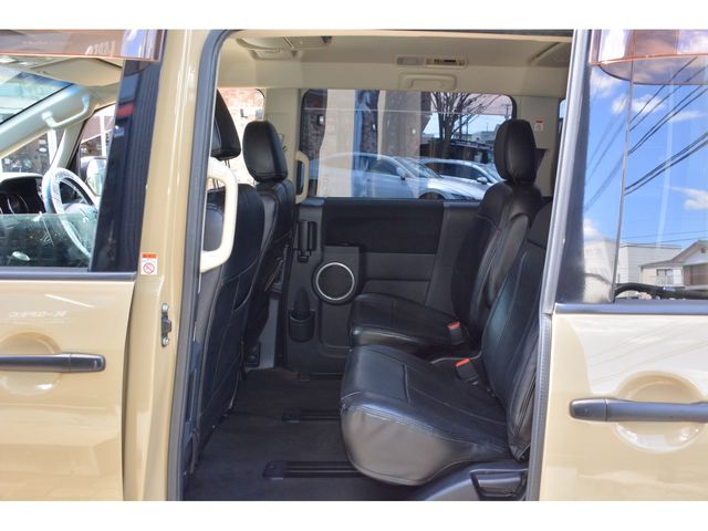 DELICA D:5 2WD
