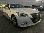 CROWN sedan hybrid