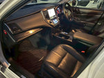 CROWN sedan hybrid