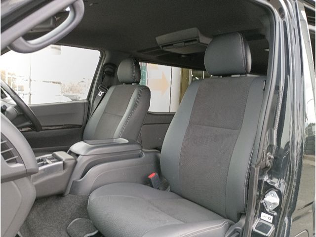 REGIUSACE van 4WD
