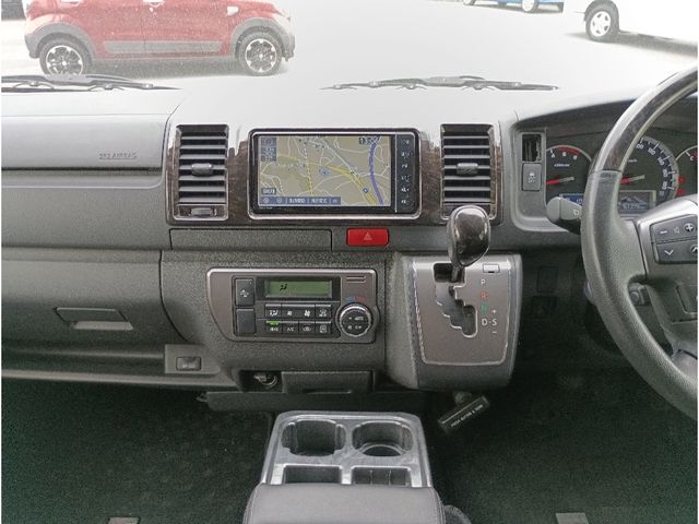 REGIUSACE van 4WD