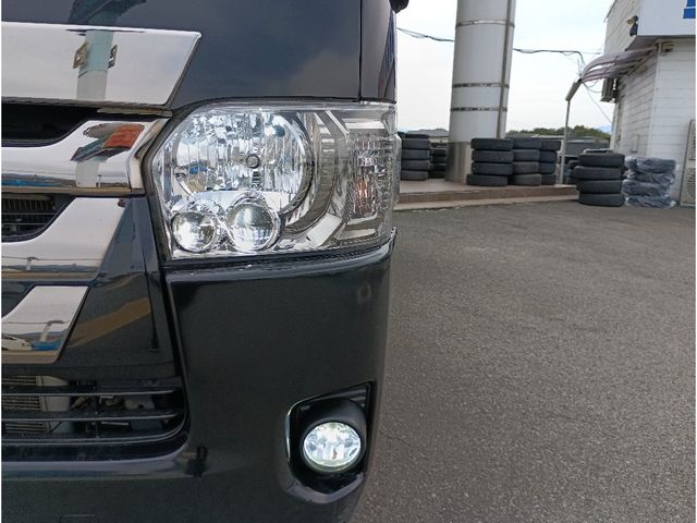 REGIUSACE van 4WD
