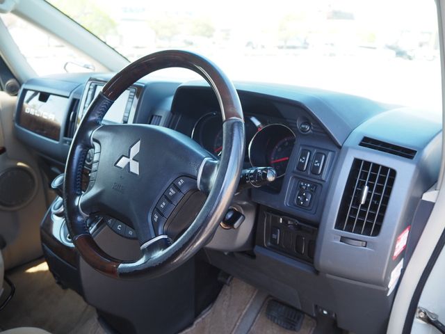 DELICA D:5 4WD