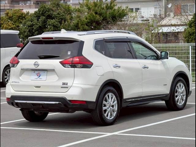 X-TRAIL HYBRID 4WD